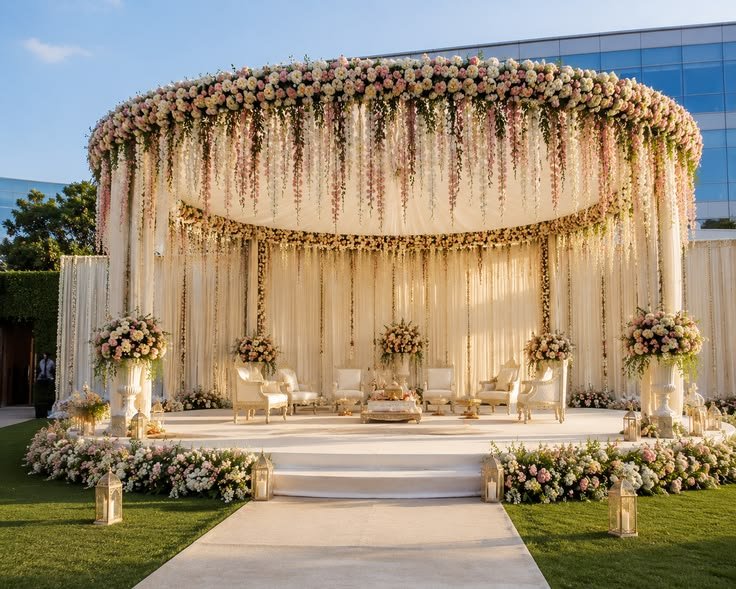 Luxury floral wedding styling by Decor by Sudhanshu
